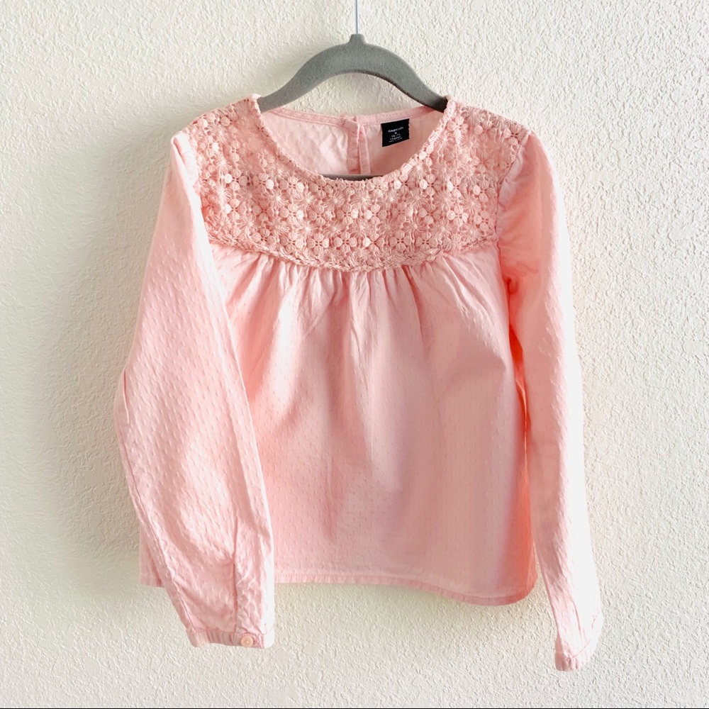 GAP - Pink cotton and lace blouse.